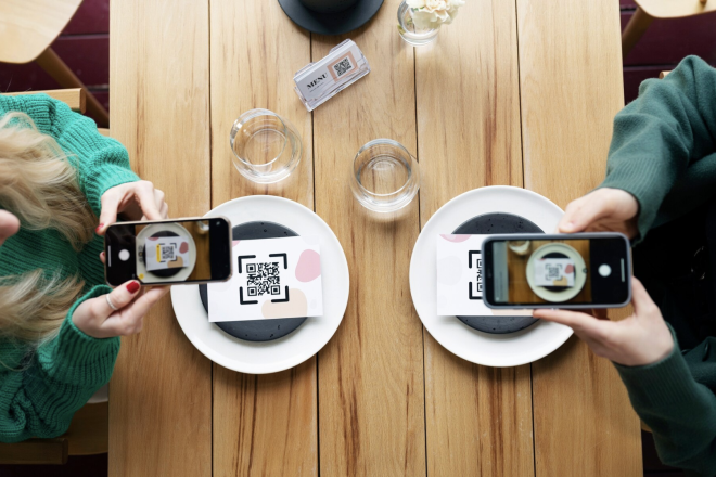 Revolutionize Your Restaurant With IoT: Smart  Solutions for Efficiency